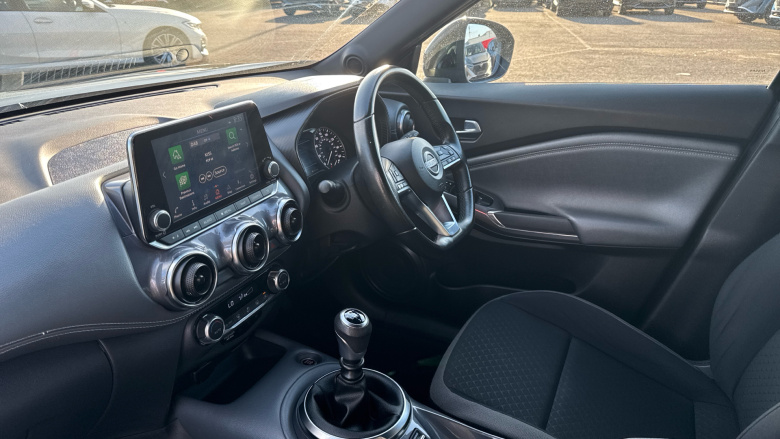 Nissan Juke 1.0 DiG-T 114 N-Connecta 5dr Petrol Hatchback